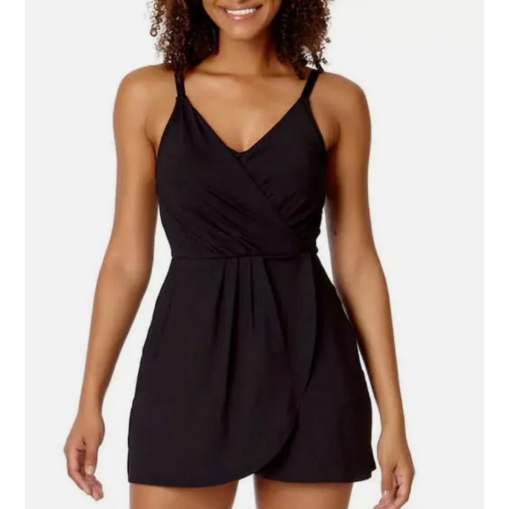 Land's‎ End $115 UPF 50 Black Tulip Wrap swim dress Women's Size M - Picture 2 of 7